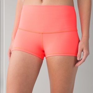 Lululemon boogie booty shorts size 4